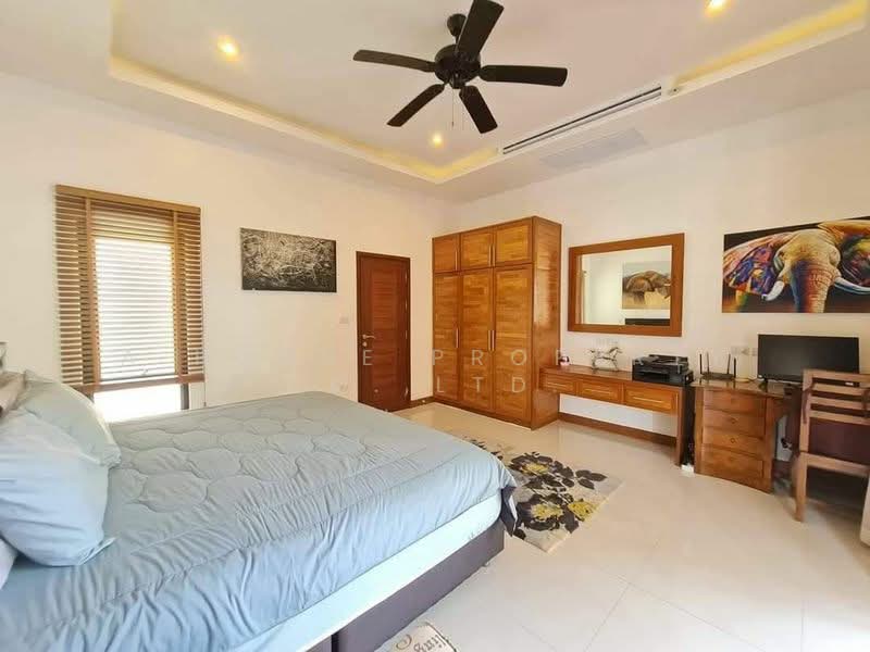 Luxury beachfront pool villa for sale in Bang Saray Beach., Chon Buri (Pattaya), Bang Sa-re, Sattahip, Chon Buri (Pattaya), 3 Bedrooms, 380 sqm, Villa For Sale, by A House Property Co.,Ltd., 500160637 - DDproperty.com