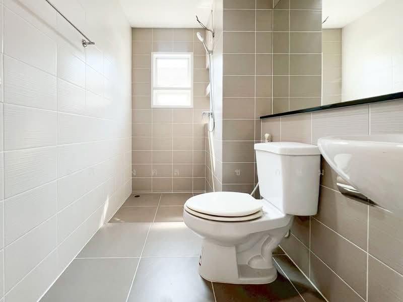 Life Bangkok Boulevard Rangsit : ไลฟ์ บางกอก บูเลอวาร์ด รังสิต, ปทุมธานี, ถนนรังสิต - นครนายก, ประชาธิปัตย์, ธัญบุรี, ปทุมธานี, 276 ตร.ม., บ้านเดี่ยว ขาย, โดย อภิมงคล สุขเกษม, 500160639 - DDproperty.com