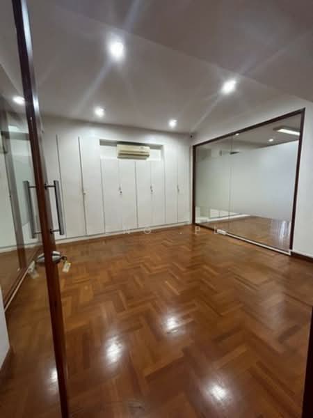 ให้เช่าอาคารพาณิชย์ 4ชั้น ย่านถนนกิ่งแก้ว บางนา เหมาะทำโชว์รูม สำนักงาน ที่จอดรถมีหลายคัน, สมุทรปราการ, ราชาเทวะ, บางพลี, สมุทรปราการ, 860 ตร.ม., ตึกแถว-อาคารพาณิชย์ ให้เช่า, โดย Seng .PL, 500160654 - DDproperty.com