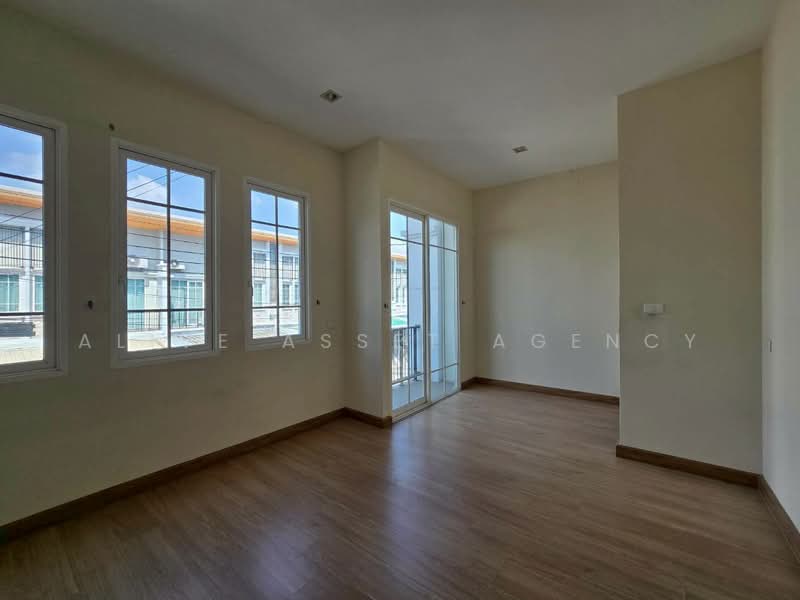 Golden Town Bangna-Suanluang : โกลเด้น ทาวน์ บางนา-สวนหลวง, กรุงเทพ, ถนนกาญจนาภิเษก, ดอกไม้, ประเวศ, กรุงเทพ, 131 ตร.ม., ทาวน์เฮ้าส์ ขาย, โดย ALive Asset Agency, 500160667 - DDproperty.com