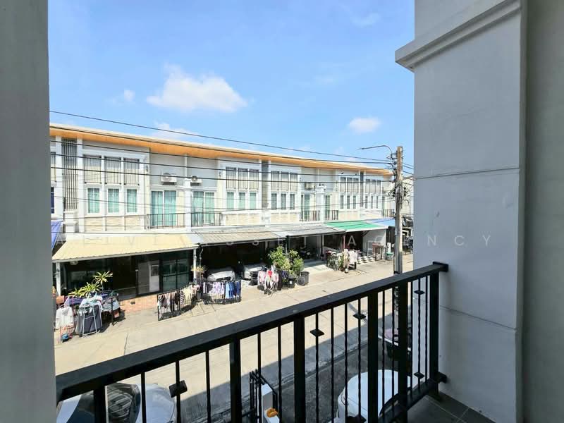 Golden Town Bangna-Suanluang : โกลเด้น ทาวน์ บางนา-สวนหลวง, กรุงเทพ, ถนนกาญจนาภิเษก, ดอกไม้, ประเวศ, กรุงเทพ, 131 ตร.ม., ทาวน์เฮ้าส์ ขาย, โดย ALive Asset Agency, 500160667 - DDproperty.com