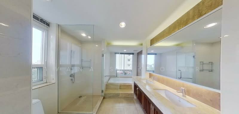 Blossom Ville, Bangkok, Sukhumvit 63 Road, Phra Kanong Nua, Watthana, Bangkok, 3 Bedrooms, 250 sqm, Condo For Rent, by Pavana Sirikogar, 500160680 - DDproperty.com