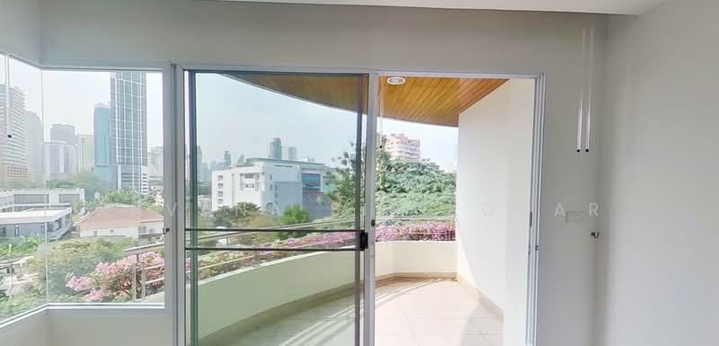 Blossom Ville, Bangkok, Sukhumvit 63 Road, Phra Kanong Nua, Watthana, Bangkok, 3 Bedrooms, 250 sqm, Condo For Rent, by Pavana Sirikogar, 500160680 - DDproperty.com