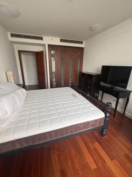 All Seasons Mansion, Bangkok, Soi Ruamrudee, Wireless Road, Lumphini, Pathum Wan, Bangkok, 2 Bedrooms, 124 sqm, Condo For Rent, by Chutiphan Rerkrai, 500160685 - DDproperty.com