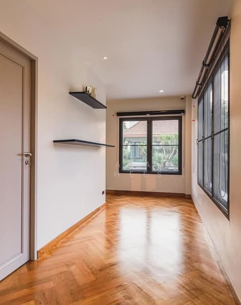 4-BR House, Bangkok, Bang Khun Non, Bangkok Noi, Bangkok, 4 Bedrooms, 320 sqm, Single Detached House For Sale, by Orapa Sumetheesirisakul, 500160705 - DDproperty.com