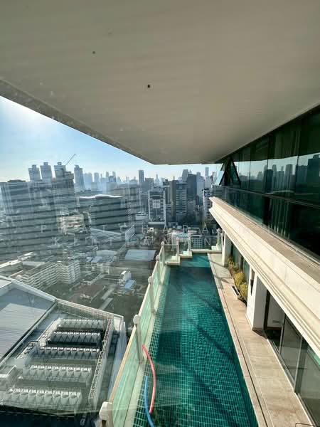 Le Raffine Sukhumvit 39, Bangkok, Soi Sukhumvit 39, Khlong Tan Nua, Watthana, Bangkok, 3 Bedrooms, 405 sqm, Condo For Rent, by Phatcharanan Kittiananchat, 500160771 - DDproperty.com