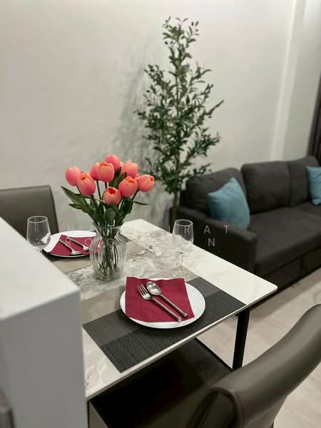 M Thonglor 10, Bangkok, 9 Soi Ekkamai 12, Ekkamai Road, Khlong Tan Nua, Watthana, Bangkok, 2 Bedrooms, 62 sqm, Condo For Rent, by Hathairat  Rookphan  , 500160798 - DDproperty.com