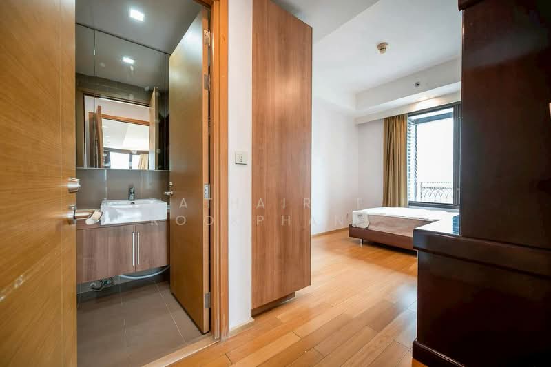Prive by Sansiri, Bangkok, 68 Soi Ruamrudee, Wireless Road, Lumphini, Pathum Wan, Bangkok, 3 Bedrooms, 154 sqm, Condo For Rent, by Hathairat  Rookphan  , 500160816 - DDproperty.com