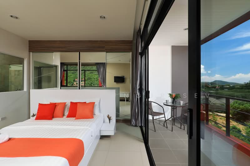 Nai Harn Beach Condominium : ในหาน บีช คอนโด, ภูเก็ต, ซอยสวนวัด, ราไวย์, เมืองภูเก็ต, ภูเก็ต, 120 ตร.ม., คอนโด ให้เช่า, โดย Vadim Kungurtsev, 500160832 - DDproperty.com