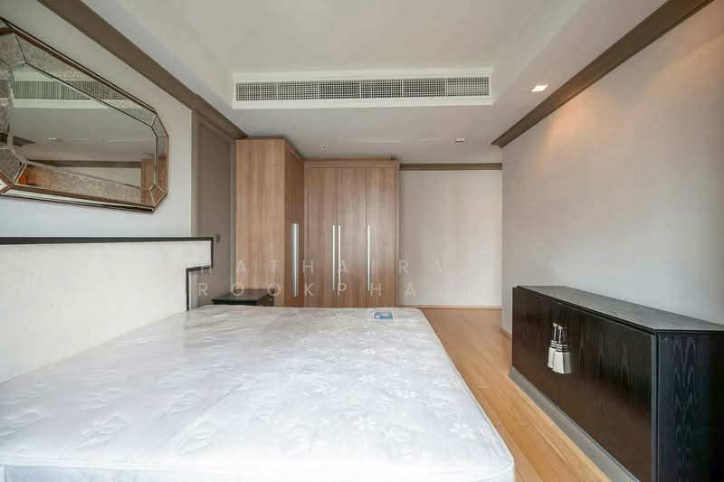 Prive by Sansiri, Bangkok, 68 Soi Ruamrudee, Wireless Road, Lumphini, Pathum Wan, Bangkok, 3 Bedrooms, 178 sqm, Condo For Rent, by Hathairat Rookphan , 500160835 - DDproperty.com