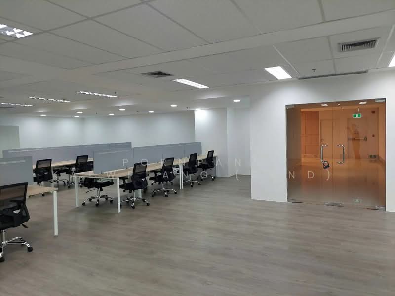Office for Rent in Central Ratchada near MRT Thailand Cultural Centre, Convenient Transportation, Bangkok, รัชดาภิเษก, Huai Khwang, Huai Khwang, Bangkok, , 209 sqm, Office Space For Rent, by Pornpann Kaewplang (Sand), 500160836 - DDproperty.com
