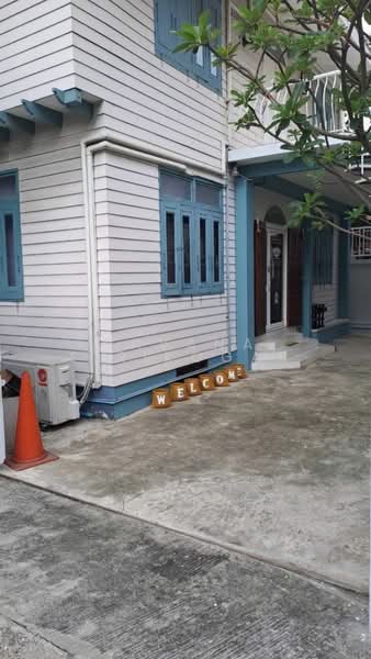 5-BR House, Bangkok, Khlong Toei, Khlong Toei, Bangkok, 5 Bedrooms, 250 sqm, Single Detached House For Rent, by Pavana Sirikogar, 500160839 - DDproperty.com