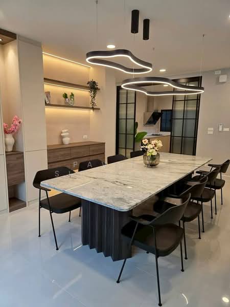 Centro Bangna, Samut Prakan, 111 Soi 3, Bang Kaeo, Bang Plee, Samut Prakan, 4 Bedrooms, 303 sqm, Single Detached House For Rent, by Pavana Sirikogar, 500160921 - DDproperty.com