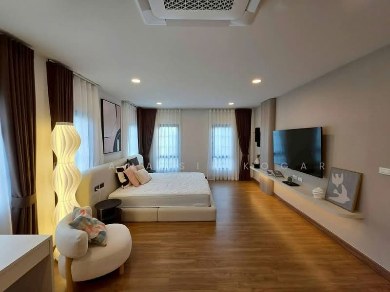 Centro Bangna, Samut Prakan, 111 Soi 3, Bang Kaeo, Bang Plee, Samut Prakan, 4 Bedrooms, 303 sqm, Single Detached House For Rent, by Pavana Sirikogar, 500160921 - DDproperty.com