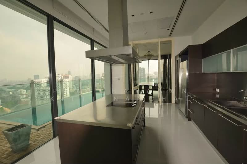 Le Raffine Sukhumvit 39, Bangkok, Soi Sukhumvit 39, Khlong Tan Nua, Watthana, Bangkok, 3 Bedrooms, 400 sqm, Condo For Sale, by Phatcharanan Kittiananchat, 500160943 - DDproperty.com