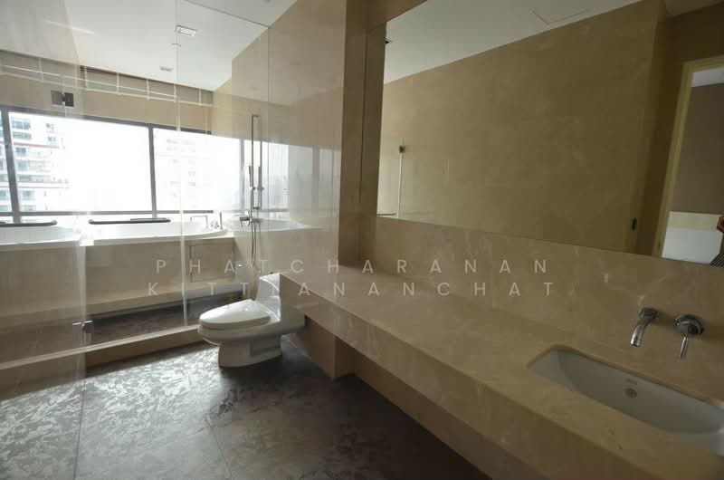 Le Raffine Sukhumvit 39, Bangkok, Soi Sukhumvit 39, Khlong Tan Nua, Watthana, Bangkok, 3 Bedrooms, 400 sqm, Condo For Sale, by Phatcharanan Kittiananchat, 500160943 - DDproperty.com