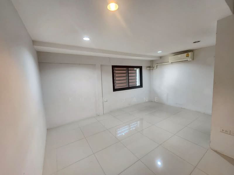 Home Office for Rent near BTS Phrom Phong (SPSJP162), Bangkok, สุขุมวิท26, Khong Tan, Khlong Toei, Bangkok, 4 Bedrooms, 250 sqm, Single Detached House For Rent, by Khun Jane, 500160958 - DDproperty.com