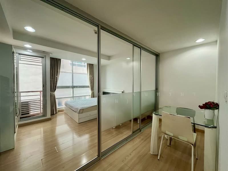 The Kris Ratchada 17, Bangkok, Inthamara 45 Alley, Din Daeng, Din Daeng, Bangkok, 1 Bedroom, 27 sqm, Condo For Sale, by คุณ รัชนีกร จันทร์มา (อิม), 500160986 - DDproperty.com