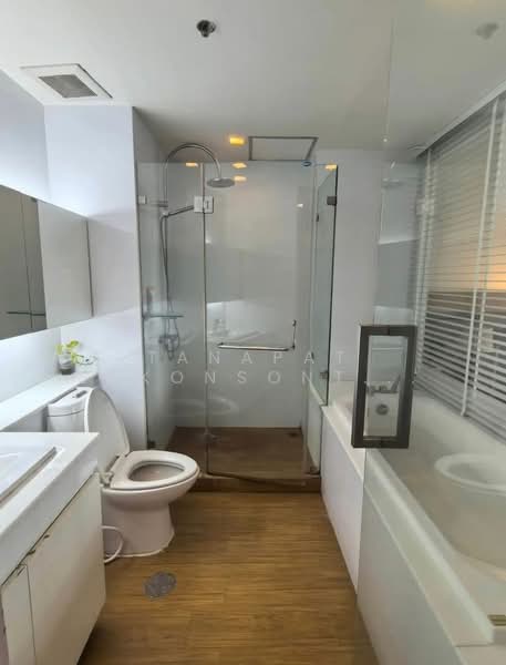 Nusasiri Grand, Bangkok, Soi Sukhumvit 42, Phra Kanong, Khlong Toei, Bangkok, 1 Bedroom, 80 sqm, Condo For Rent, by Tanapat Sakonsontised, 500160995 - DDproperty.com