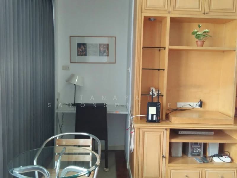 President Place, Bangkok, 975 Phloen Chit Rd, Lumphini, Pathum Wan, Bangkok, 1 Bedroom, 42 sqm, Condo For Rent, by Tanapat Sakonsontised, 500161020 - DDproperty.com