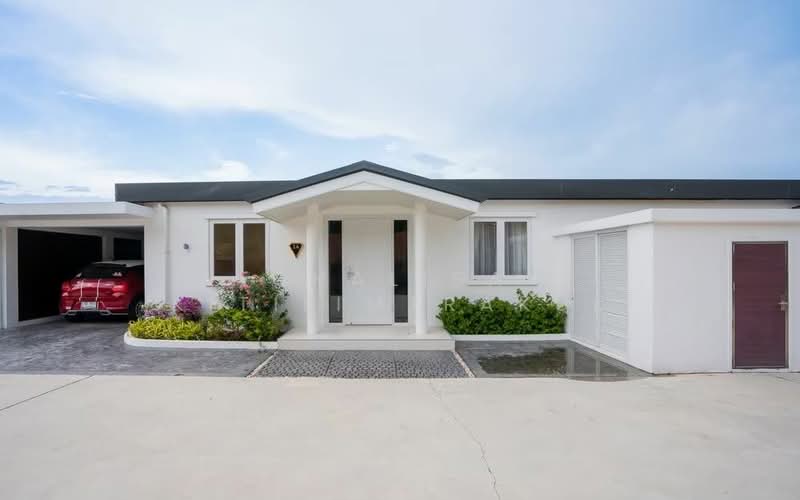 Falcon Hill, Prachuap Khiri Khan, Soi 102 Moo Baan Hua Na, Nong Kae, Hua Hin, Prachuap Khiri Khan, 3 Bedrooms, 200 sqm, Single Detached House For Rent, by Chalisa Kitilimtrakul, 500161031 - DDproperty.com