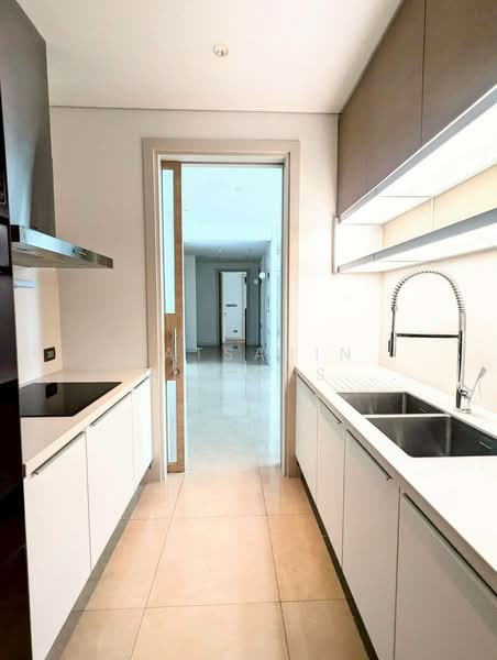 Sindhorn Residence, Bangkok, 54 Soi Ton Son, Lumphini, Pathum Wan, Bangkok, 3 Bedrooms, 148 sqm, Condo For Rent, by Ratsarin Sirinipaspong, 500161049 - DDproperty.com