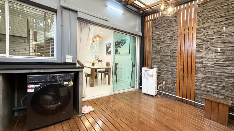 Patio Pattanakarn 38, Bangkok, Soi Phatthanakan 38 Phatthanakan Road, Suan Luang, Suan Luang, Bangkok, 3 Bedrooms, 155 sqm, Townhouse For Sale, by Ponwimol Wipanarapai, 500161067 - DDproperty.com