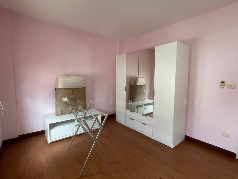 Urban Sathorn, Bangkok, Ratchaphruek Road, Bang Chak, Phasi Charoen, Bangkok, 3 Bedrooms, 255 sqm, Townhouse For Rent, by Pavana Sirikogar, 500161068 - DDproperty.com