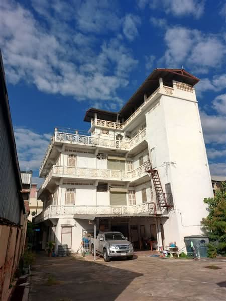 For Sale - ตึกสำนักงาน 4 ชั้น 111.5 ตร.ว. ใกล้ตลาดอินโดจีน ถนนสมุทรศักดารักษ์ เมืองมุกดาหาร, Mukdahan