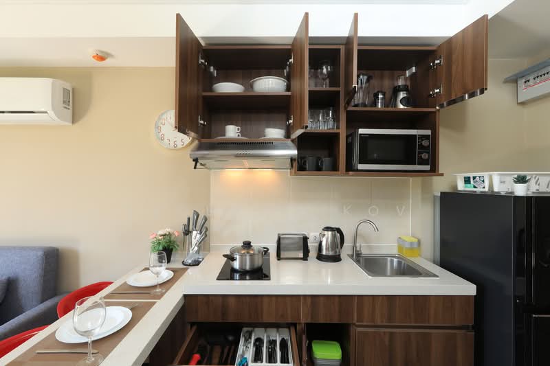 ขาย - Naiharn Sea Condominium : ในหาน ซี คอนโดมิเนียม, ภูเก็ต