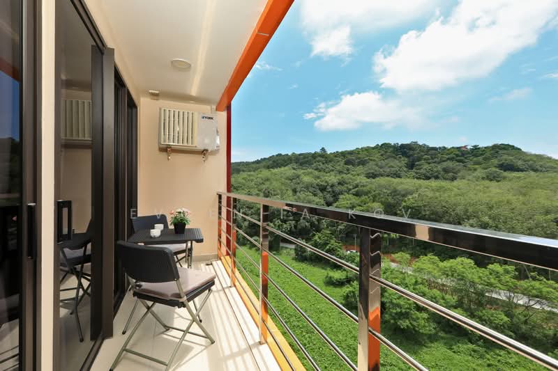 ขาย - Naiharn Sea Condominium : ในหาน ซี คอนโดมิเนียม, ภูเก็ต