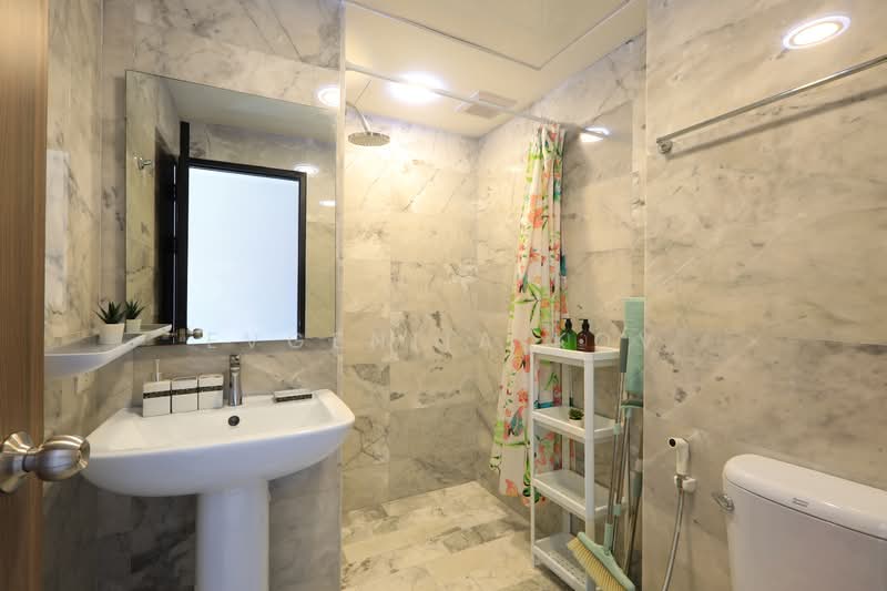 ขาย - Naiharn Sea Condominium : ในหาน ซี คอนโดมิเนียม, ภูเก็ต