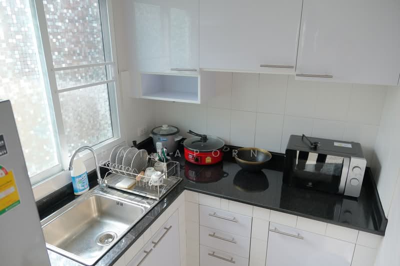 Baan Klang Muang Chokchai 4, Bangkok, Chokchai 4 Road, Lat Phrao, Lat Phrao, Bangkok, 3 Bedrooms, 149 sqm, Townhouse For Sale, by Pattharaporn Buamuang, 500161195 - DDproperty.com