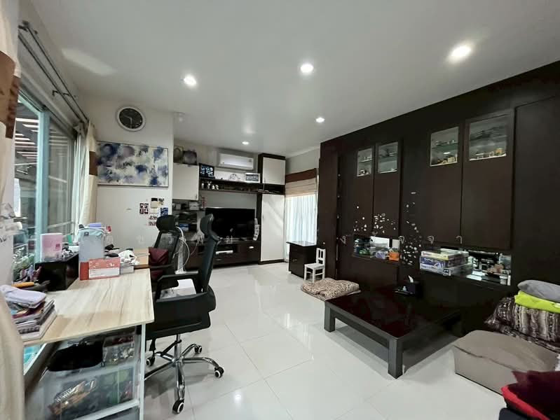 Private Nirvana Ladprao, Bangkok, Pradit Manutham Road, Khlong Chan, Bang Kapi, Bangkok, 3 Bedrooms, 230 sqm, Single Detached House For Sale, by เดชวิทย์ แจ้งสัจจา, 500161204 - DDproperty.com