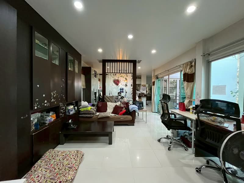 Private Nirvana Ladprao, Bangkok, Pradit Manutham Road, Khlong Chan, Bang Kapi, Bangkok, 3 Bedrooms, 230 sqm, Single Detached House For Sale, by เดชวิทย์ แจ้งสัจจา, 500161204 - DDproperty.com