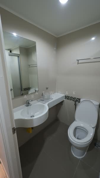 Lumpini Park Riverside Rama 3, Bangkok, 4 Rama 3 Road, Bang Pong Pang, Yan Nawa, Bangkok, 1 Bedroom, 32 sqm, Condo For Rent, by Praewpakar Soontawong, 500161211 - DDproperty.com