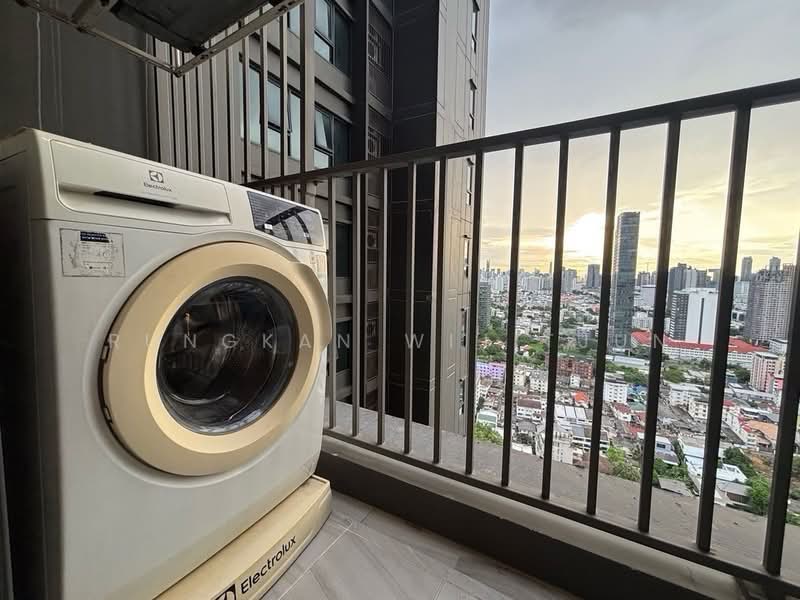 For Sale - C Ekkamai, Bangkok