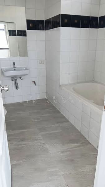 The Waterford Park, Bangkok, Soi Sukhumvit 53, Khlong Tan Nua, Watthana, Bangkok, 2 Bedrooms, 135 sqm, Condo For Rent, by Pavana Sirikogar, 500161249 - DDproperty.com