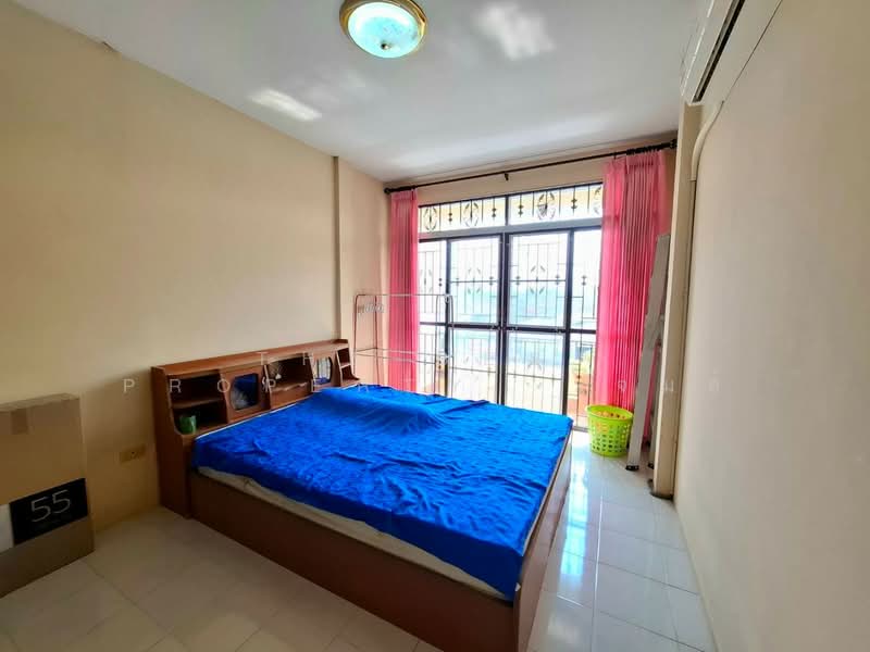 หมู่บ้านสินเจริญวิลล่า ชลบุรี, Chon Buri (Pattaya), Sanak Bok, Muang Chon Buri, Chon Buri (Pattaya), 3 Bedrooms, 120 sqm, Townhouse For Sale, by The Best Property  เจมส์, 500161250 - DDproperty.com