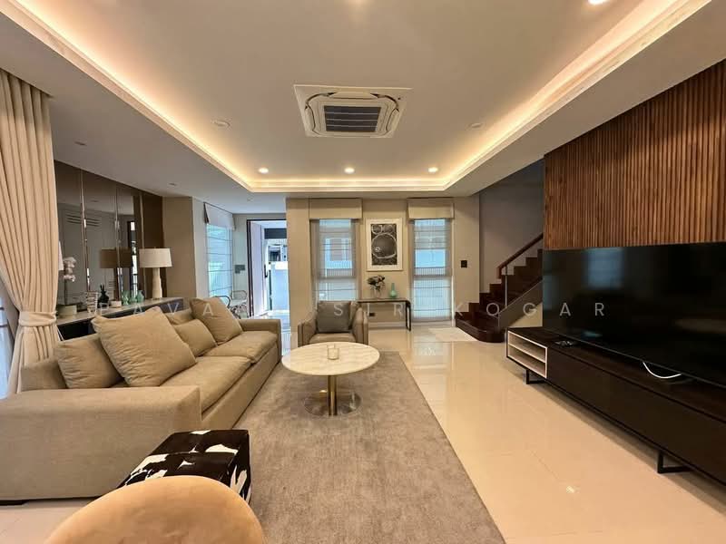 3-BR House, Bangkok, Khlong Tan Nua, Watthana, Bangkok, 3 Bedrooms, 280 sqm, Single Detached House For Rent, by Pavana Sirikogar, 500161253 - DDproperty.com