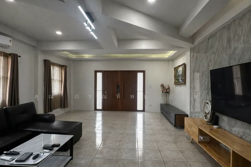 บ้านธรรมสุธีร์ บางเดื่อ, Pathum Thani, ปทุมธานี-บางคูวัด, Bang Dua, Muang Pathum Thani, Pathum Thani, 4 Bedrooms, 270 sqm, Single Detached House For Sale, by คุณ ภรณ์ทิพย์ (ปุ๋ย), 500161266 - DDproperty.com