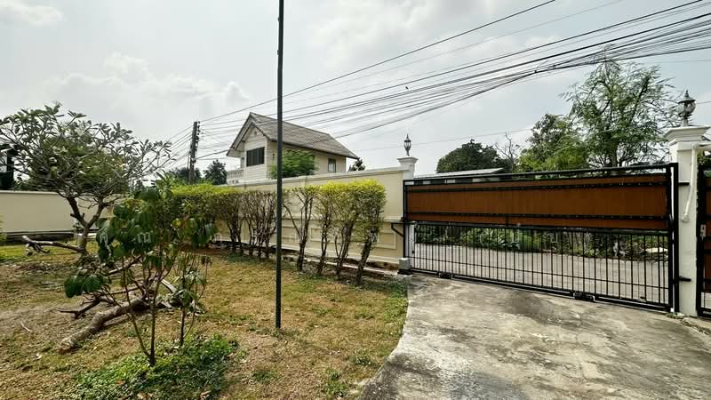 บ้านธรรมสุธีร์ บางเดื่อ, Pathum Thani, ปทุมธานี-บางคูวัด, Bang Dua, Muang Pathum Thani, Pathum Thani, 4 Bedrooms, 270 sqm, Single Detached House For Sale, by คุณ ภรณ์ทิพย์ (ปุ๋ย), 500161266 - DDproperty.com