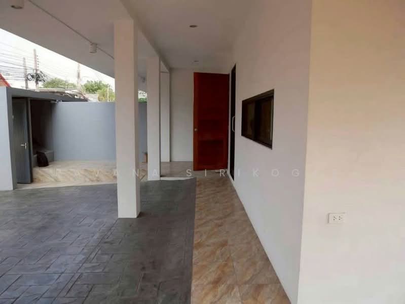 5-BR Townhouse, Bangkok, Chan Kasem, Chatuchak, Bangkok, 5 Bedrooms, 300 sqm, Townhouse For Rent, by Pavana Sirikogar, 500161280 - DDproperty.com