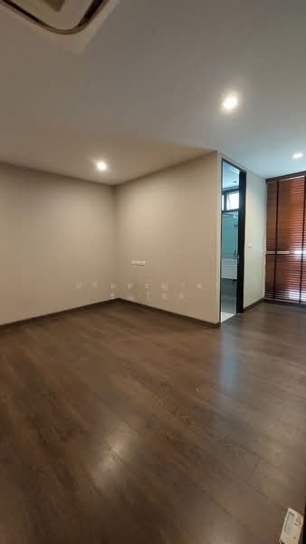 The Park Lane 22, Bangkok, 42 Soi Pridi Banomyong 45, Khlong Tan Nua, Watthana, Bangkok, 3 Bedrooms, 300 sqm, Townhouse For Rent, by ปรินทร์ญาดา ชิณโชติ, 500161293 - DDproperty.com