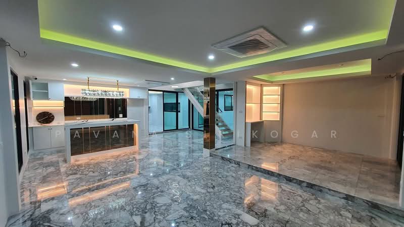 5-BR House, Bangkok, Lat Phrao, Lat Phrao, Bangkok, 5 Bedrooms, 400 sqm, Single Detached House For Rent, by Pavana Sirikogar, 500161294 - DDproperty.com