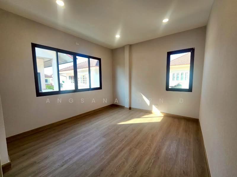 Chonlada Bangbuathong, Nonthaburi, Bang Kruai - Sai Noi Road, Bang Bua Thong, Bang Bua Thong, Nonthaburi, 4 Bedrooms, 337 sqm, Single Detached House For Sale, by Angsanaporn D, 500161307 - DDproperty.com