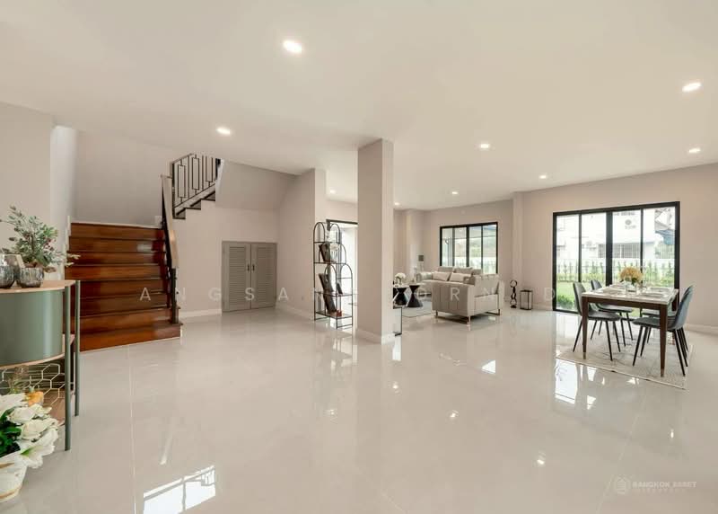 Chonlada Bangbuathong, Nonthaburi, Bang Kruai - Sai Noi Road, Bang Bua Thong, Bang Bua Thong, Nonthaburi, 4 Bedrooms, 337 sqm, Single Detached House For Sale, by Angsanaporn D, 500161307 - DDproperty.com