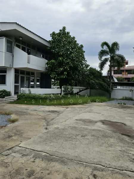 4-BR House, Bangkok, Lat Phrao, Lat Phrao, Bangkok, 4 Bedrooms, 800 sqm, Single Detached House For Rent, by Pavana Sirikogar, 500161323 - DDproperty.com