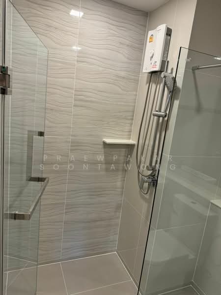 Life Phahon-Ladprao, Bangkok, 996 Phahonyothin Road, Jom Phon, Chatuchak, Bangkok, Studio, 29 sqm, Condo For Rent, by Praewpakar Soontawong, 500161350 - DDproperty.com