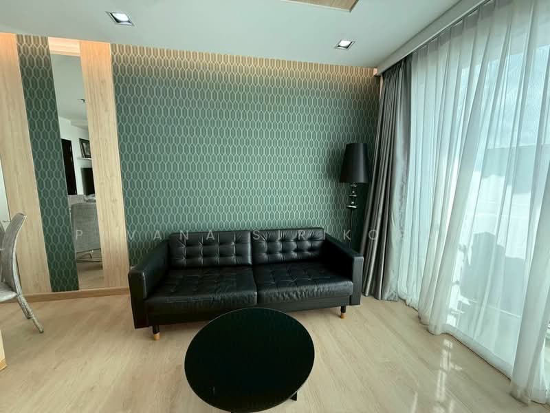 Sky Walk Residences, Bangkok, 1599 Sukhumvit Road, Phra Kanong Nua, Watthana, Bangkok, 1 Bedroom, 52 sqm, Condo For Rent, by Pavana Sirikogar, 500161360 - DDproperty.com